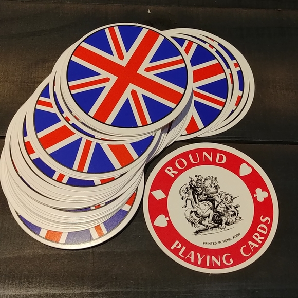🎉2/$16 Unique British Flag Union Jack Round Playing Cards - Picture 3 of 3